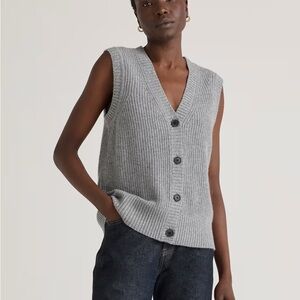 Quince Mongolian Cashmere Fisherman Vest Gray Sleeveless Top Button Down Vest